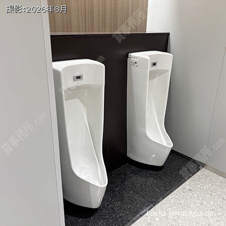 男性トイレ
