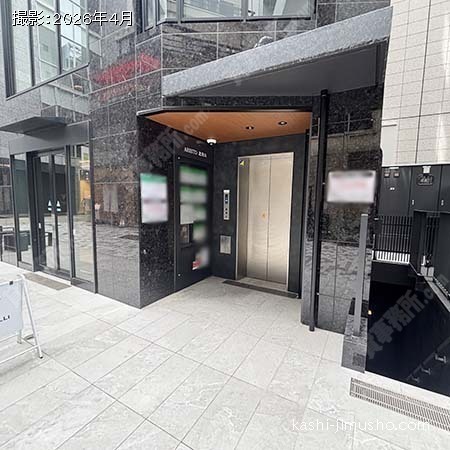 ビル入口 ビル入口