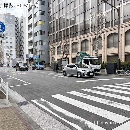 前面道路(平成通り）