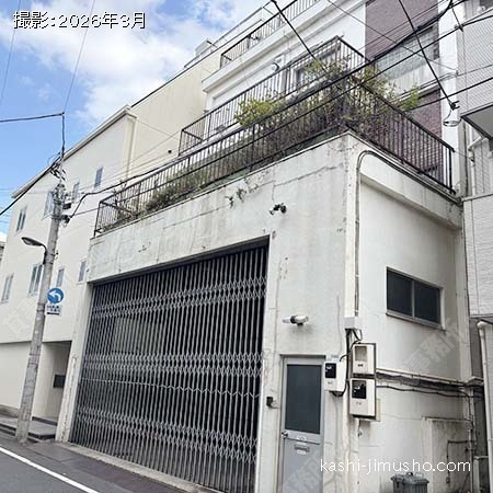 ビル前面