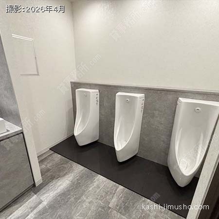 男性トイレ 男性トイレ