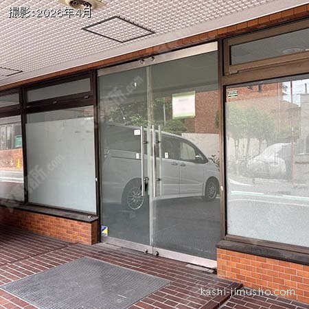 貸室入口(1階）