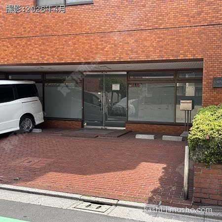 貸室入口(1階）
