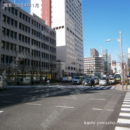 前面道路　晴海通り