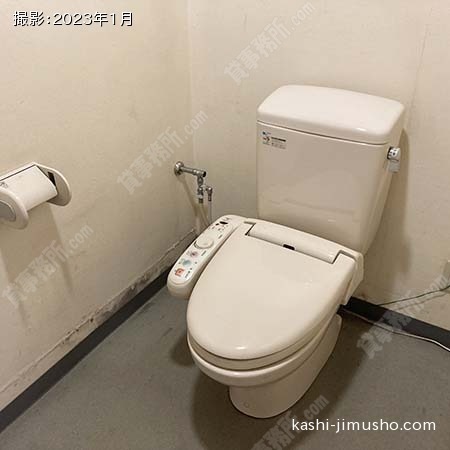 トイレ(B2階)