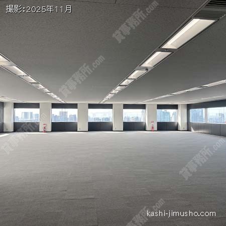 貸室内(44階4401号室)