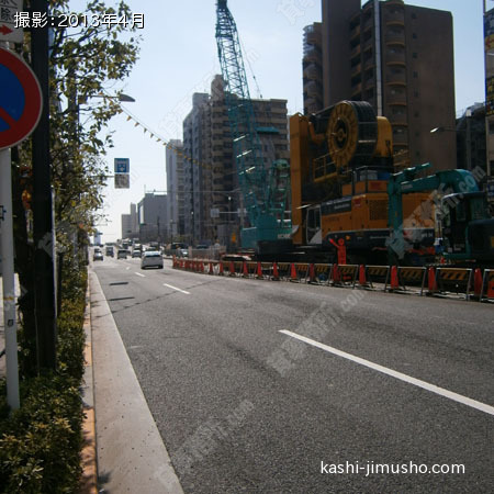 前面道路（晴海通り）