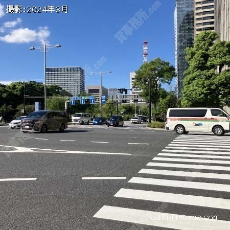 前面道路(内堀通り)