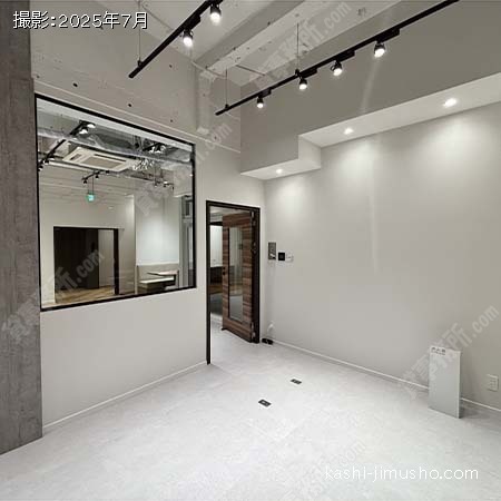 貸室内(B1階)