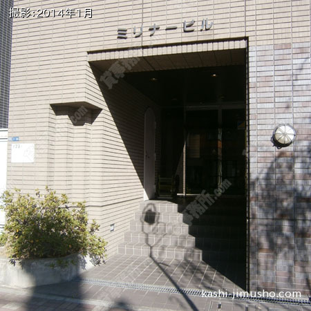 ビル入口