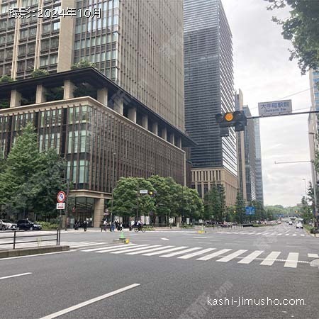 前面道路(永代通り)