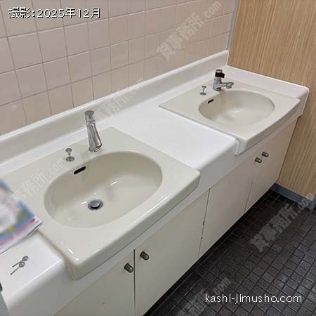 女性トイレ 女性トイレ