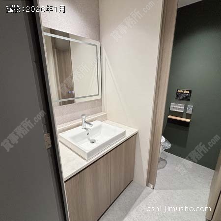 女性トイレ 女性トイレ