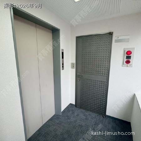 貸室階エレベーターホール 貸室階エレベーターホール