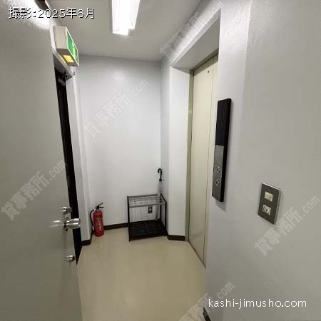 貸室階エレベーターホール 貸室階エレベーターホール