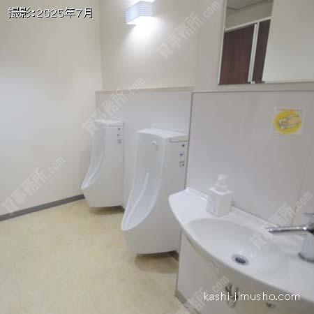 男性トイレ