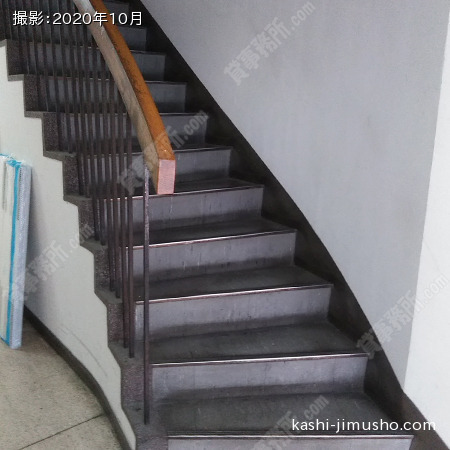 共用階段