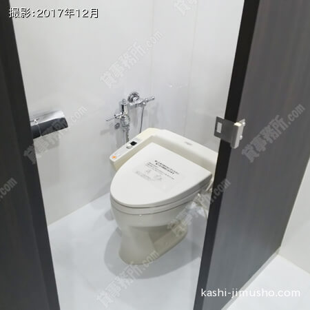 男性トイレ