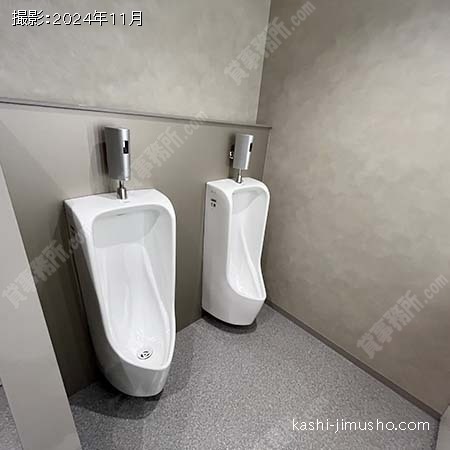 男性トイレ