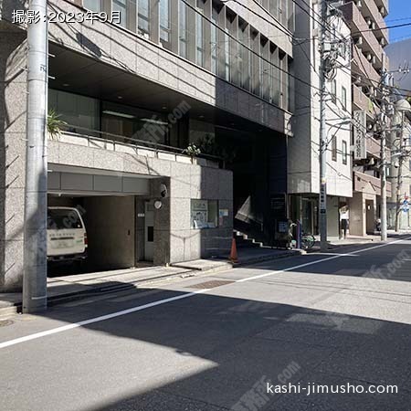 ビル前面