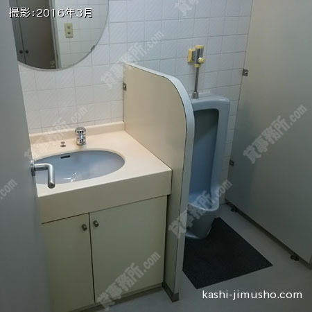 男性トイレ