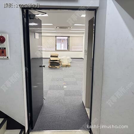 貸室入口(4階) 貸室入口(4階)