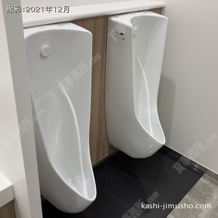男性トイレ