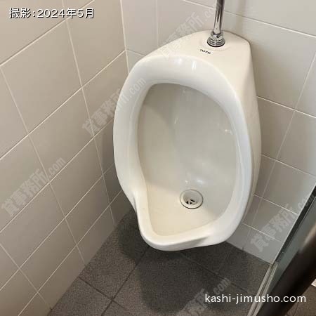 男性トイレ