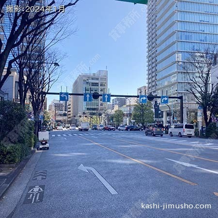 前面道路(清洲橋通り)