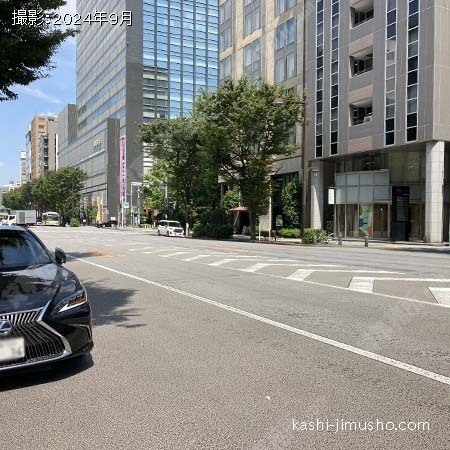 前面道路(清洲橋通り)