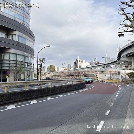 前面道路(金座通り)