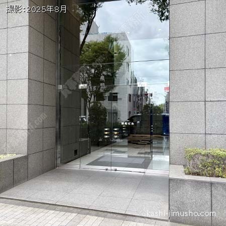 ビル入口