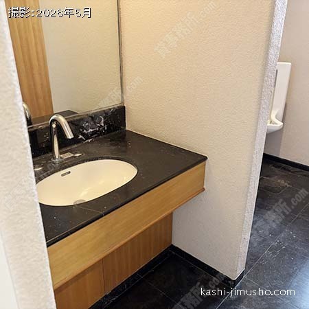 男性トイレ