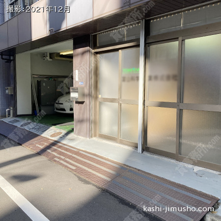 ビル前面
