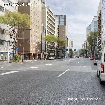 前面道路(清洲橋通り)