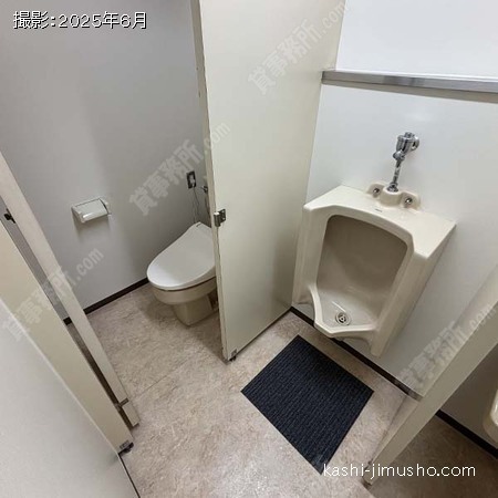 男性トイレ