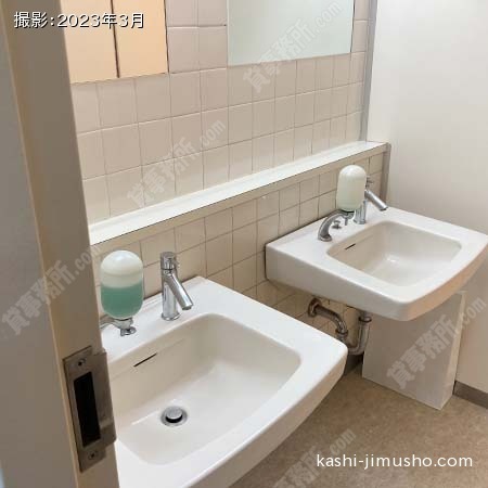 男性トイレ(2階)
