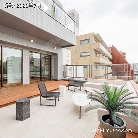 テラス(6-7階)