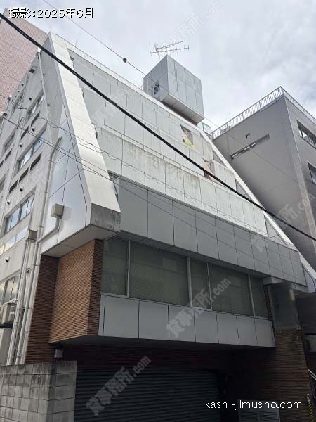 日本色素本社ビルの外観