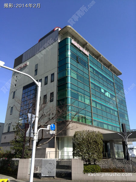 西本興産日の出ビルの外観