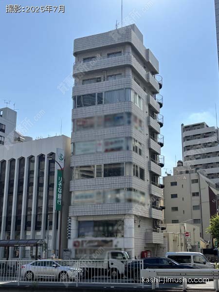 カニエビルの外観