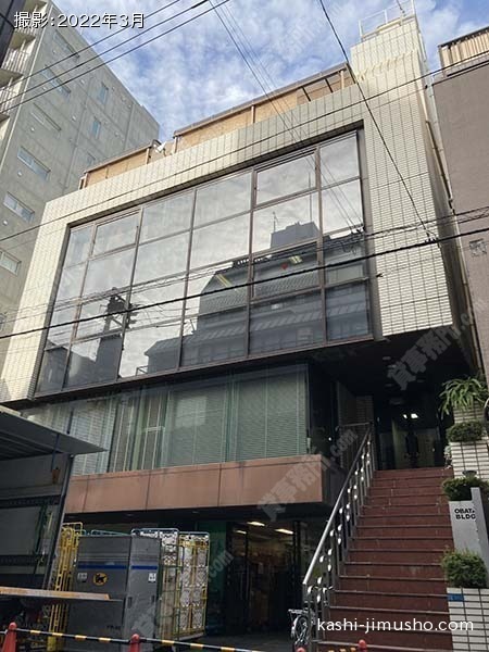 小幡ビルの外観