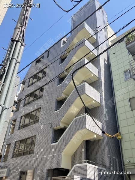 やまかわビルの外観