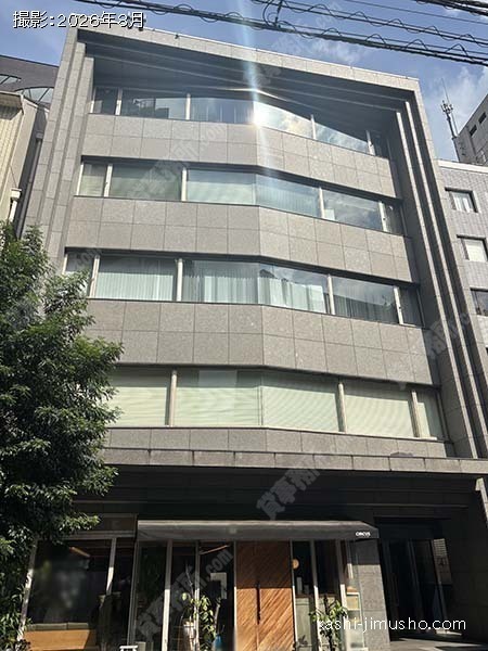 青山エイティーンビルの外観写真