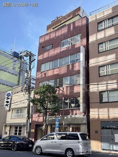 鳳凰ビルの外観