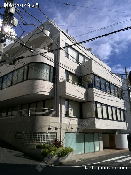 ユーエスト青山の外観