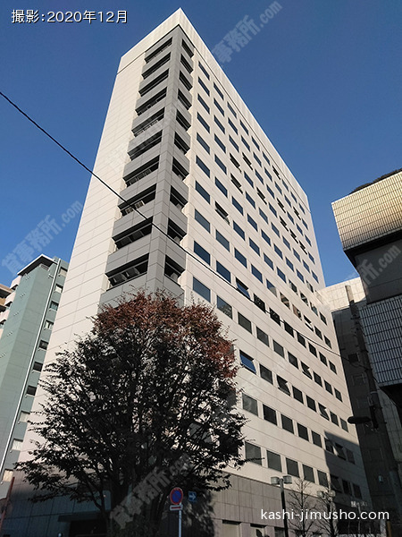 岩波書店一ツ橋ビルの外観