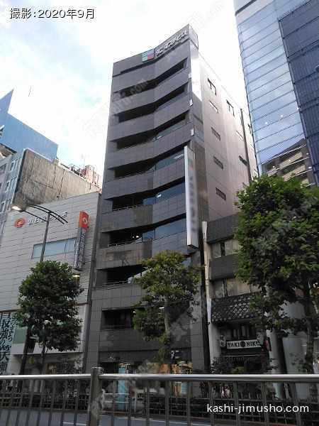オプティクスビルの外観