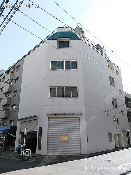 山崎デリバリービルの外観