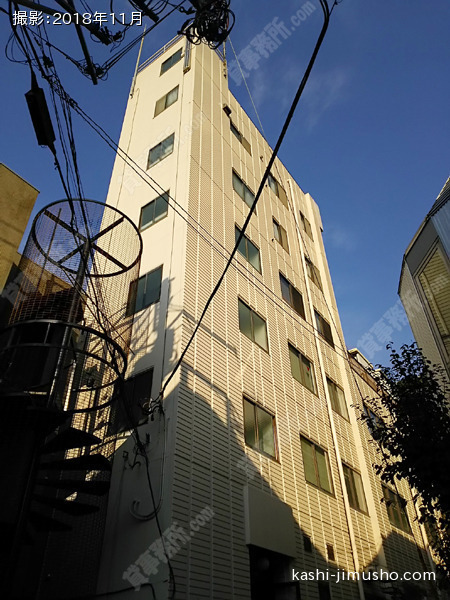 宗文館ビルの外観